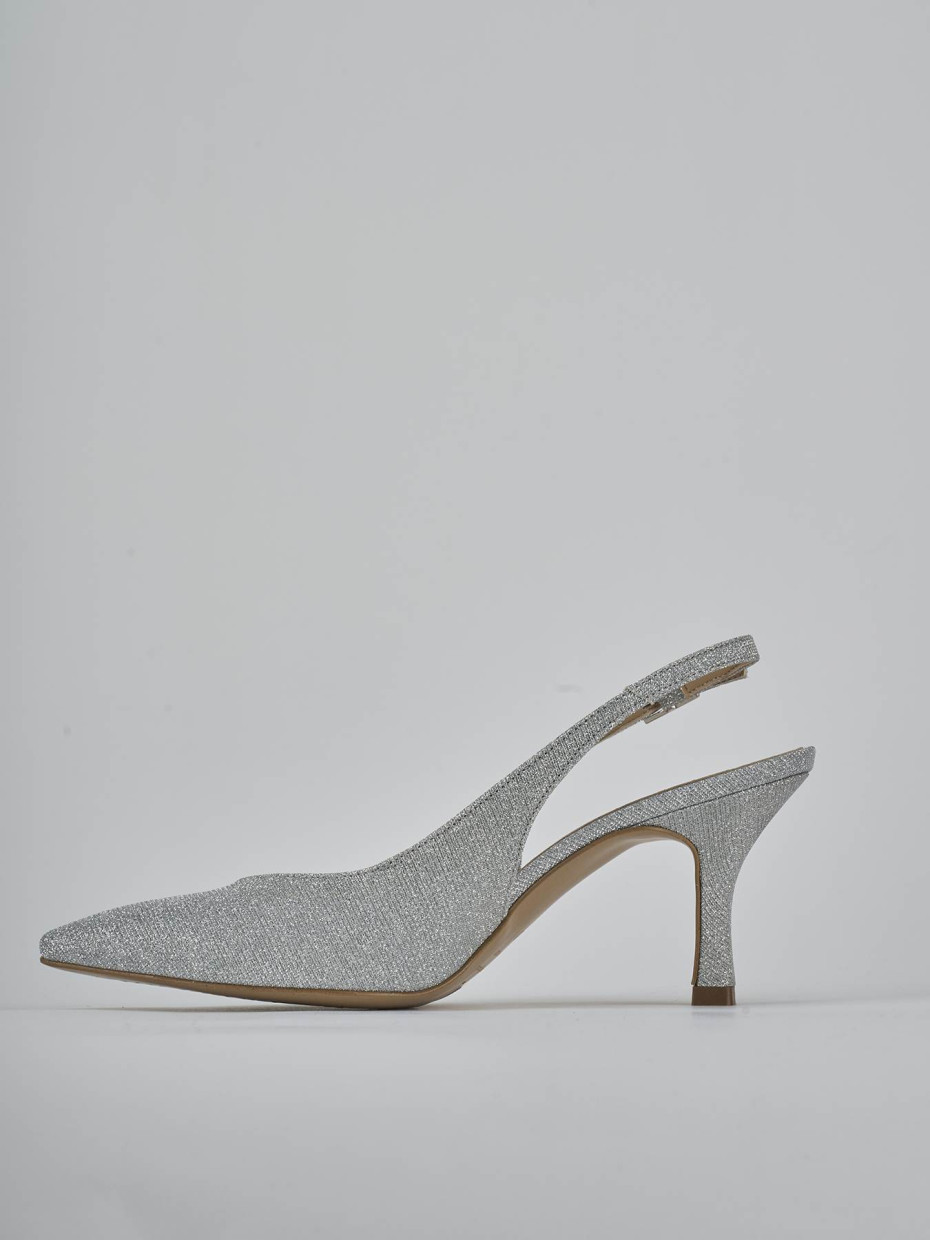 Salones destalonados tacón 7 cm plata cuero