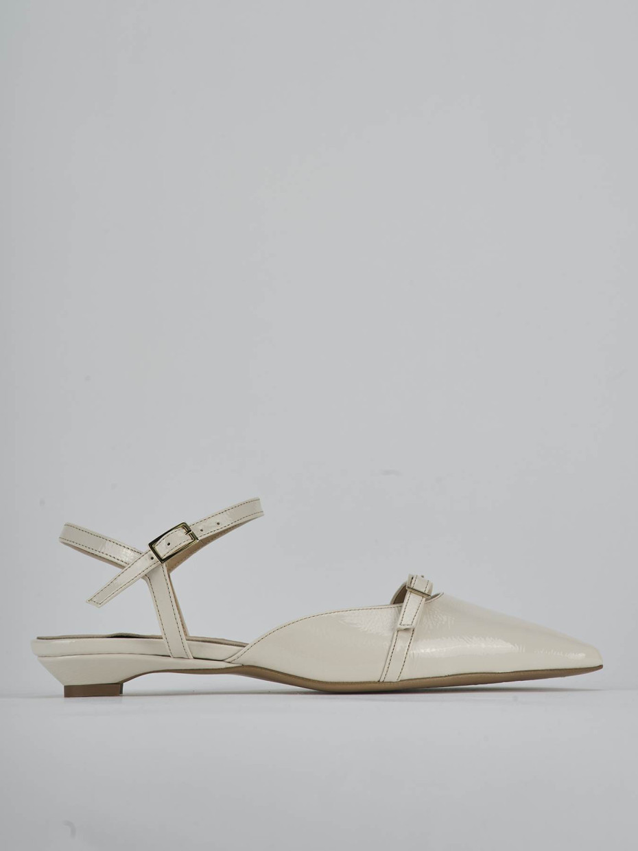 Bailarinas tacón 2 cm blanco charol
