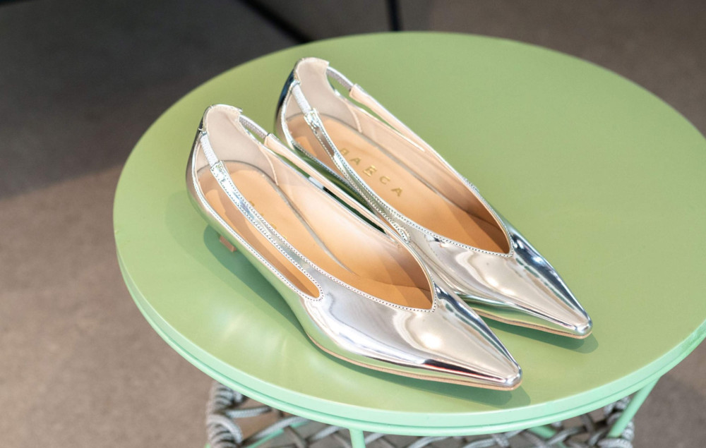 Zapatos de salón tacón 4 cm plata laminado