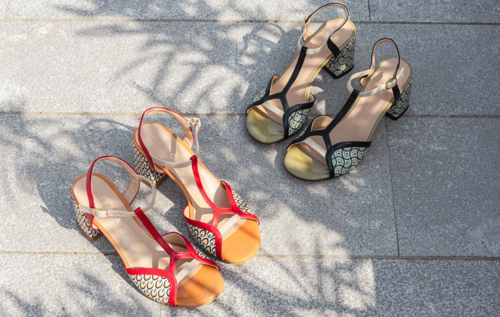 Sandalias de tacón alto tacón 7 cm beis cuero
