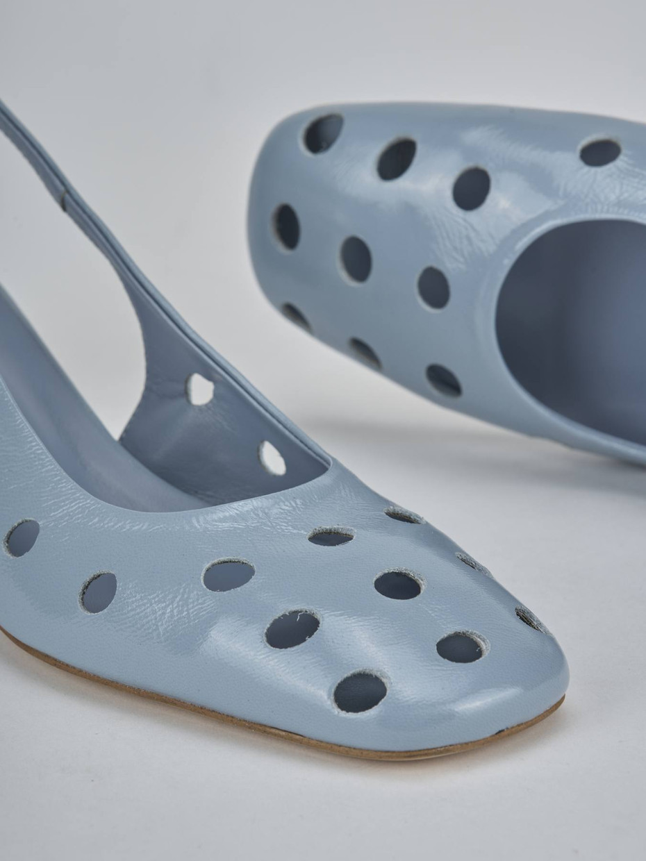 Slingback heel 5 cm light blue patent