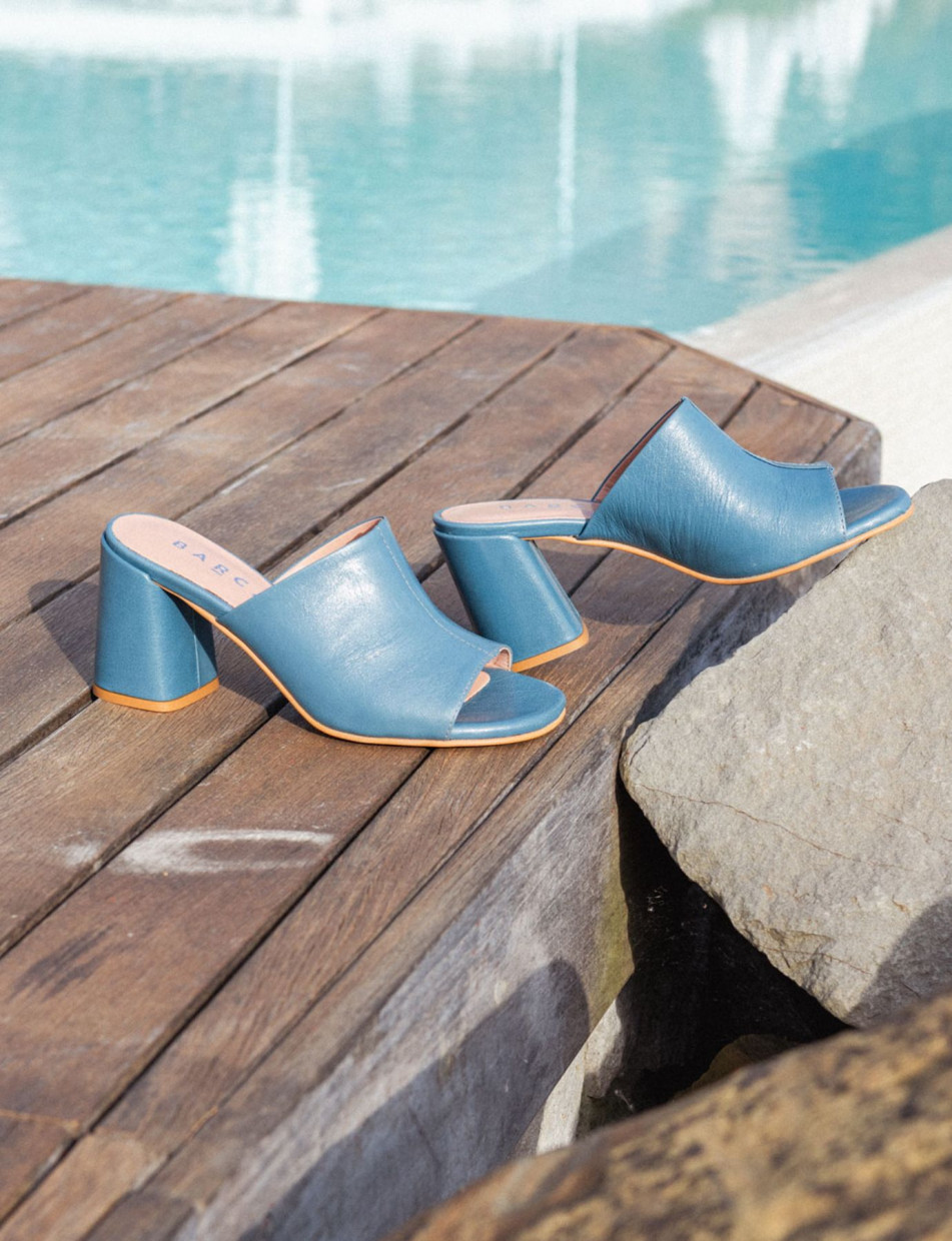 Mules tacón 7 cm turquesa cuero