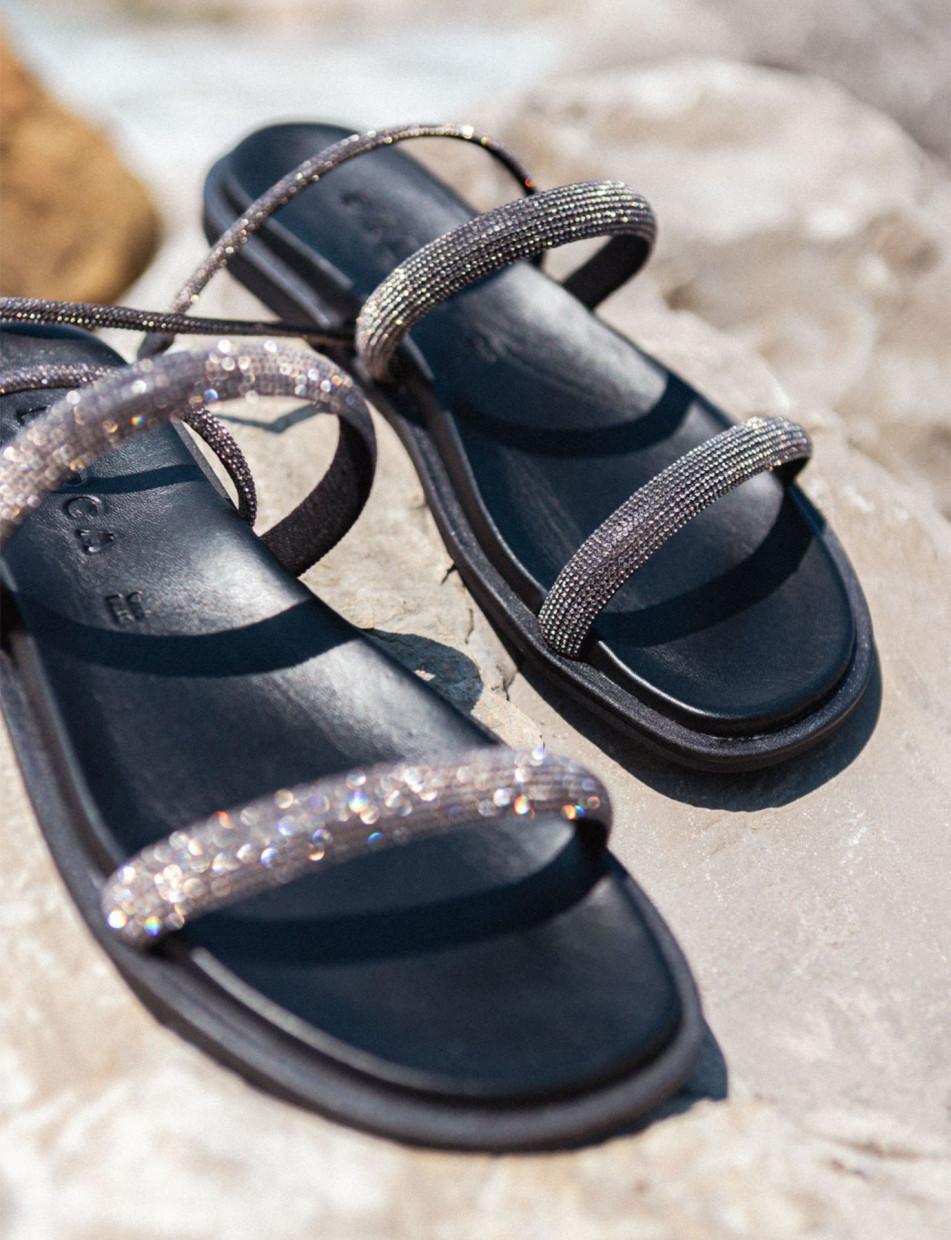 Low heel sandals heel 1 cm silver leather