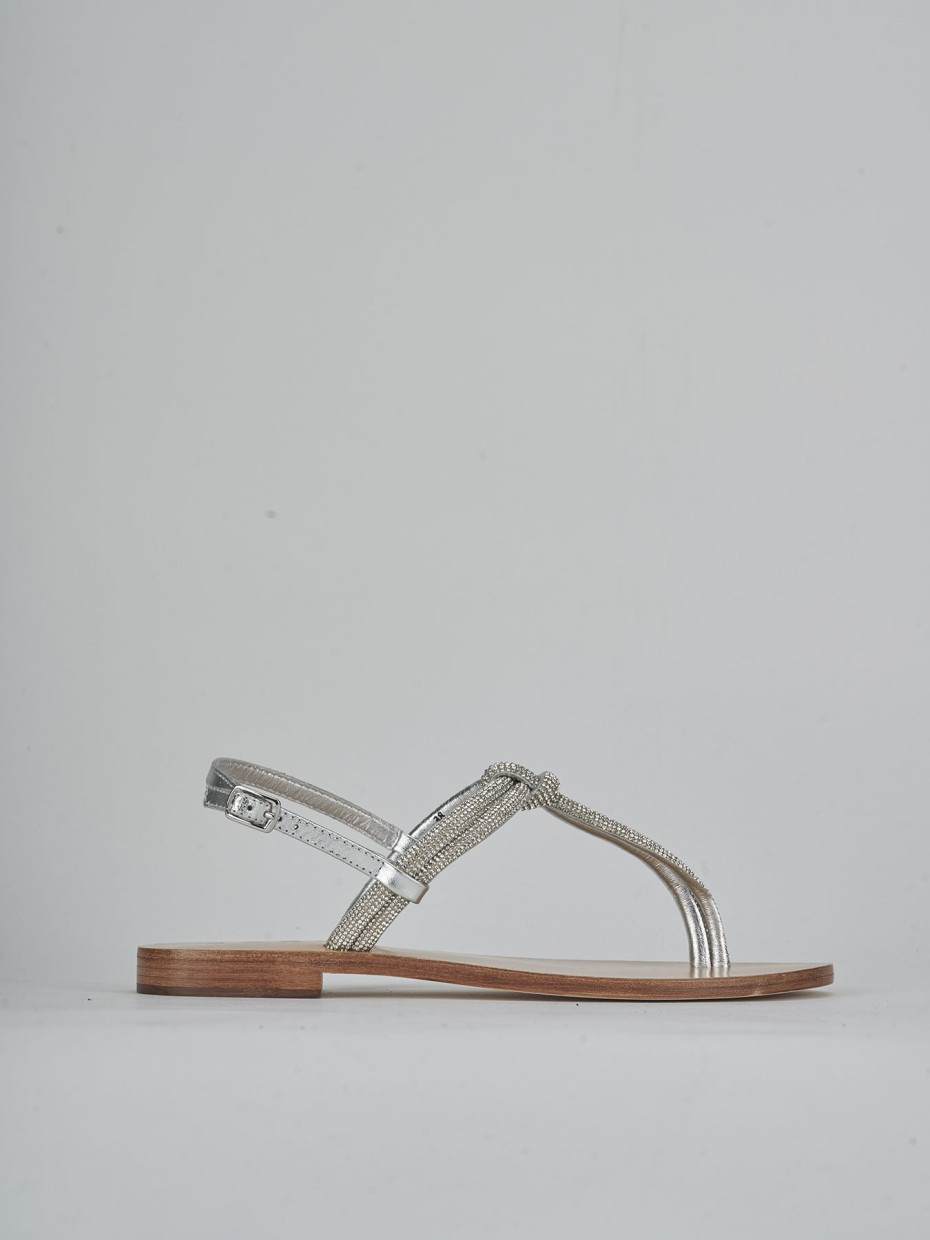 Sandalias de tacón bajo tacón 1 cm plata cuero