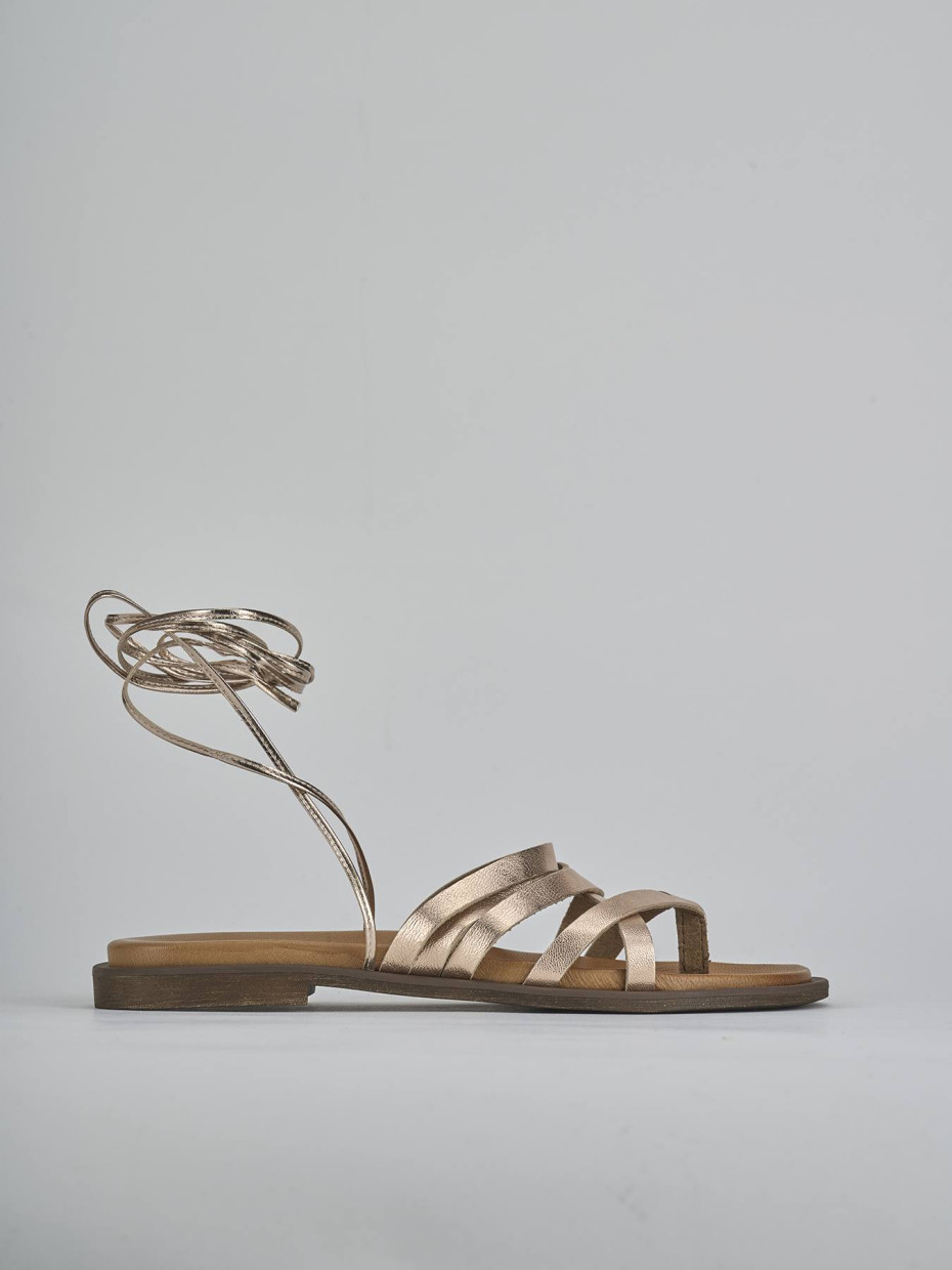 Sandalias de tacón bajo tacón 1 cm bronce cuero