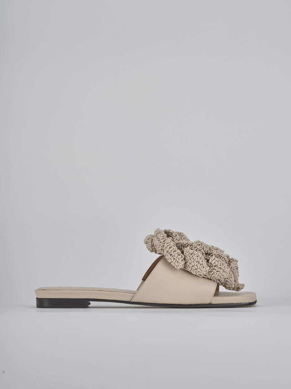Mules tacón 1 cm beis cuero