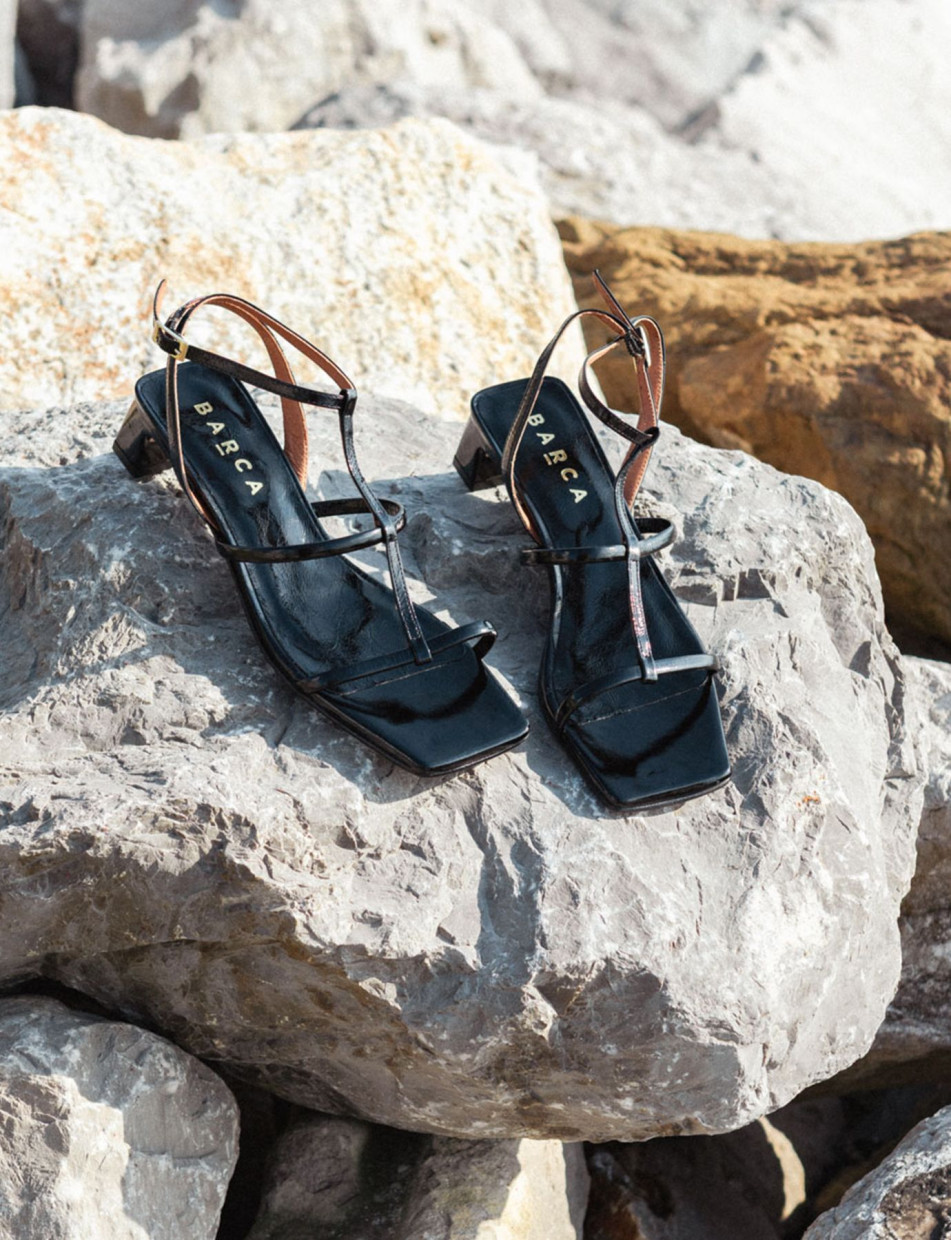 Sandalias de tacón bajo tacón 4 cm negro cuero