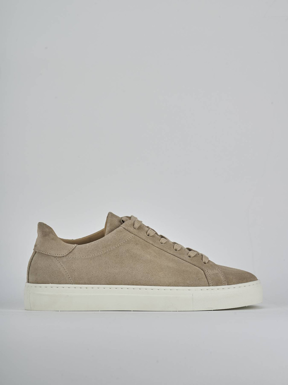 Sneakers beige suede