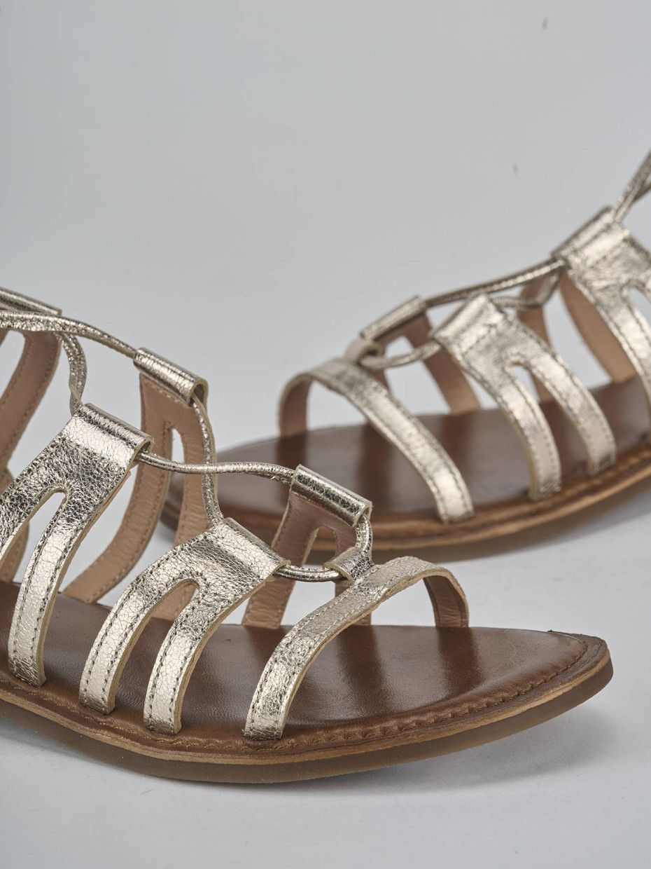 Sandalias de tacón bajo tacón 1 cm oro cuero