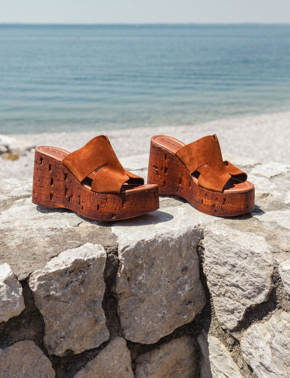 Mules tacón 10 cm marrón ante