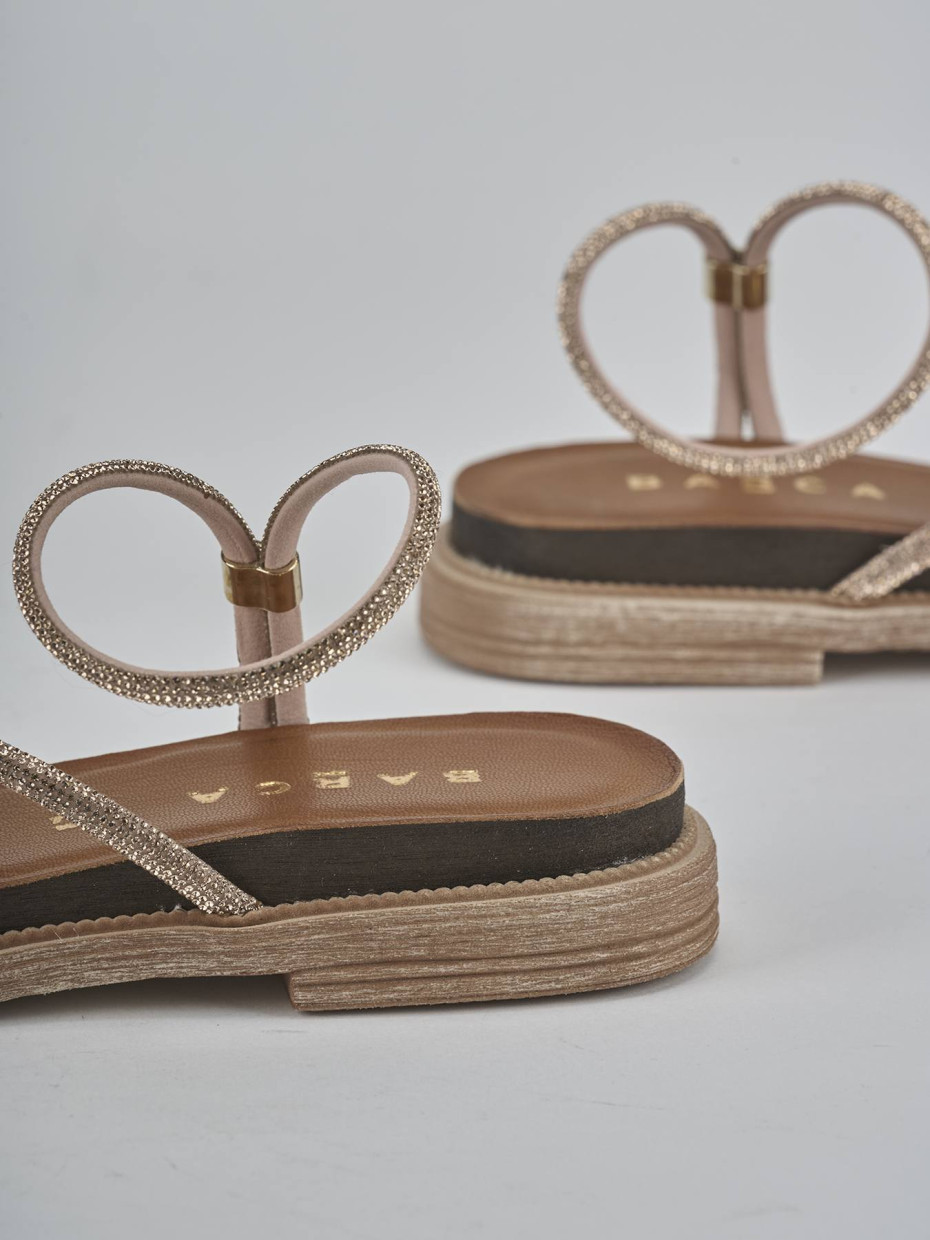 Sandalias de tacón bajo tacón 2 cm bronce cuero