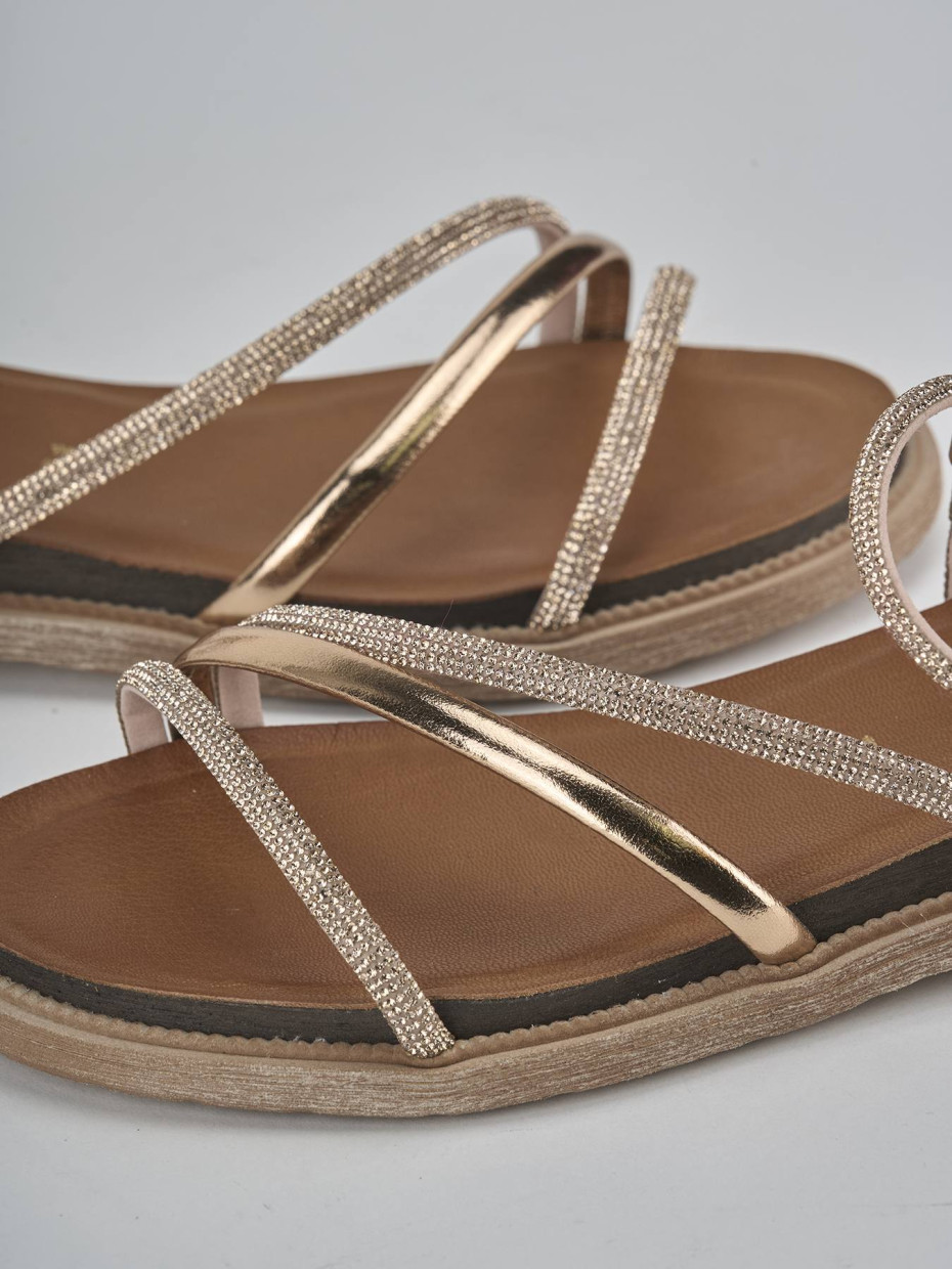 Sandalias de tacón bajo tacón 2 cm bronce cuero