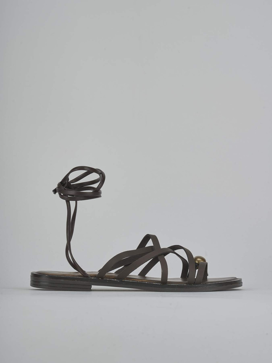 Sandalias de tacón bajo tacón 1 cm marrón oscuro cuero