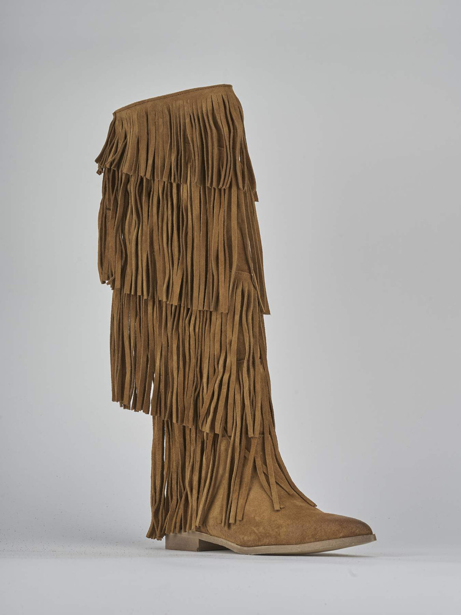 Botas de tacón bajo tacón 2 cm marrón ante