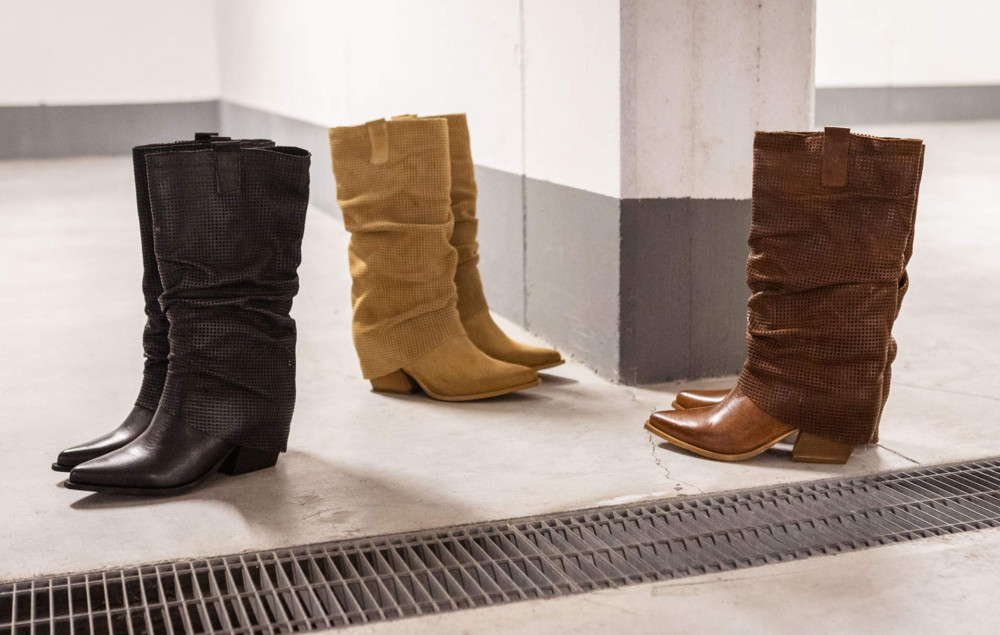 High heel boots heel 7 cm brown leather