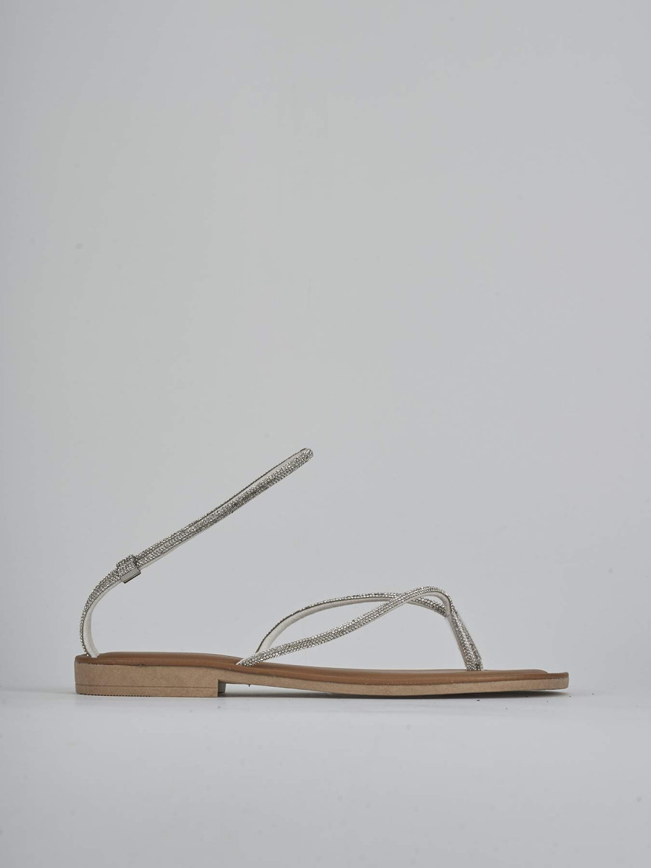 Sandalias de tacón bajo tacón 1 cm plata cuero