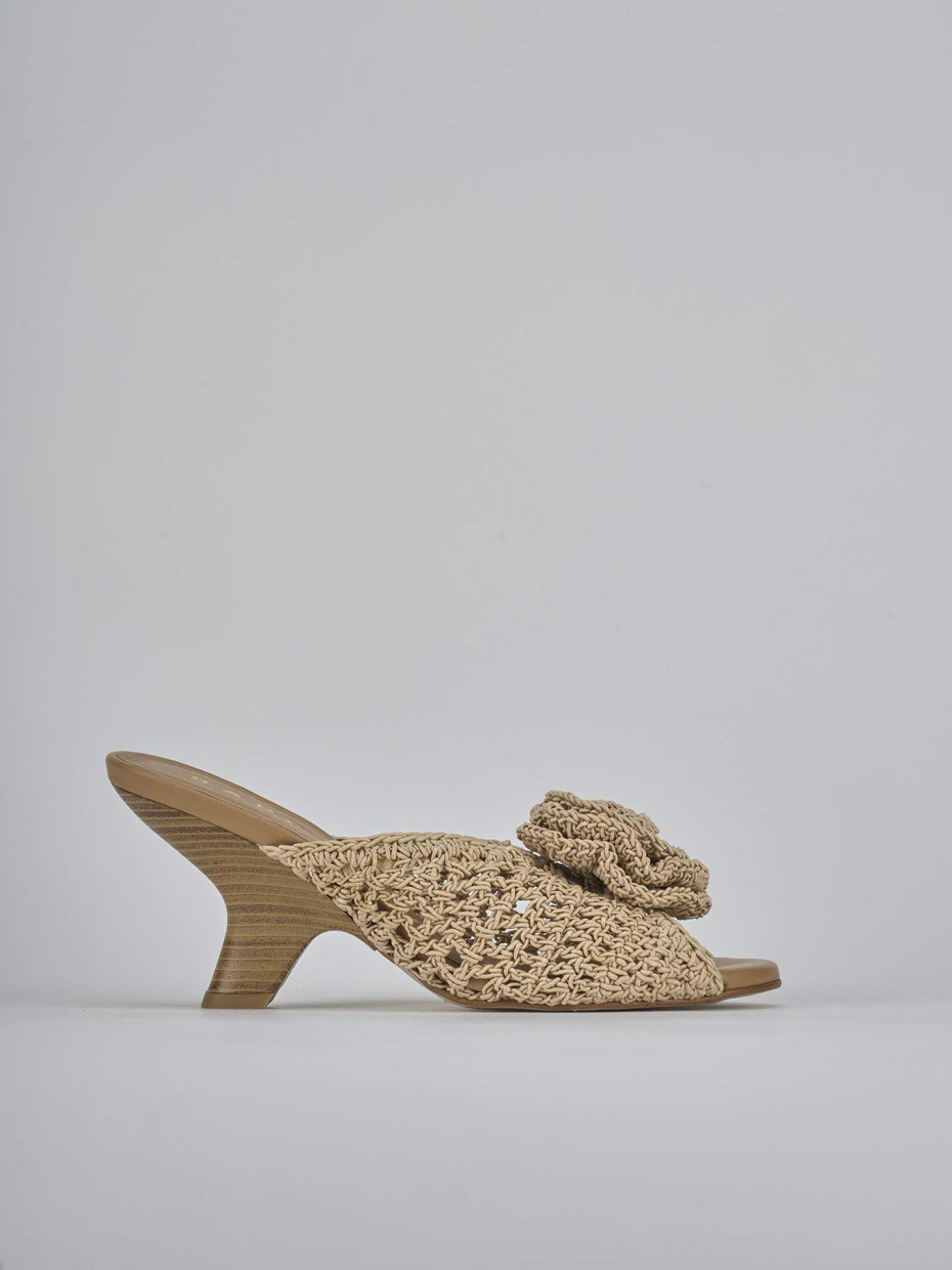 Mules tacón 7 cm beis cuero
