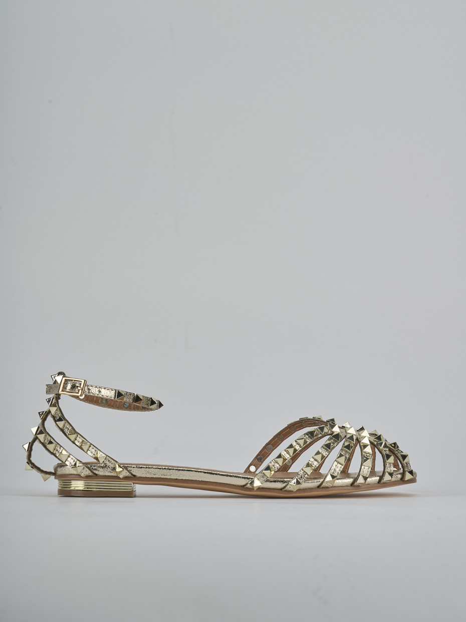 Sandalias de tacón bajo tacón 1 cm oro ante sostenible