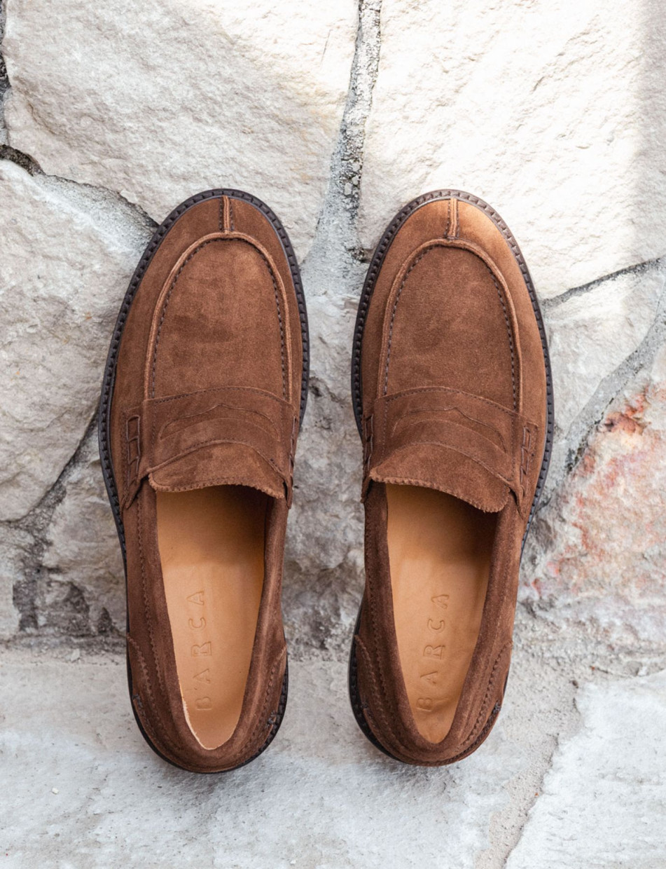 Mocasines tacón 1 cm marrón ante
