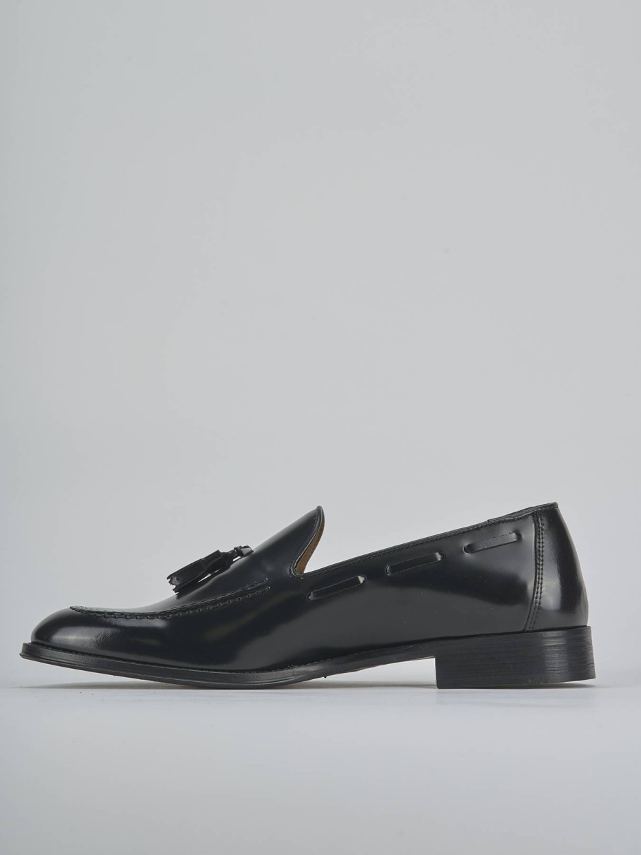 Mocasines negro cuero