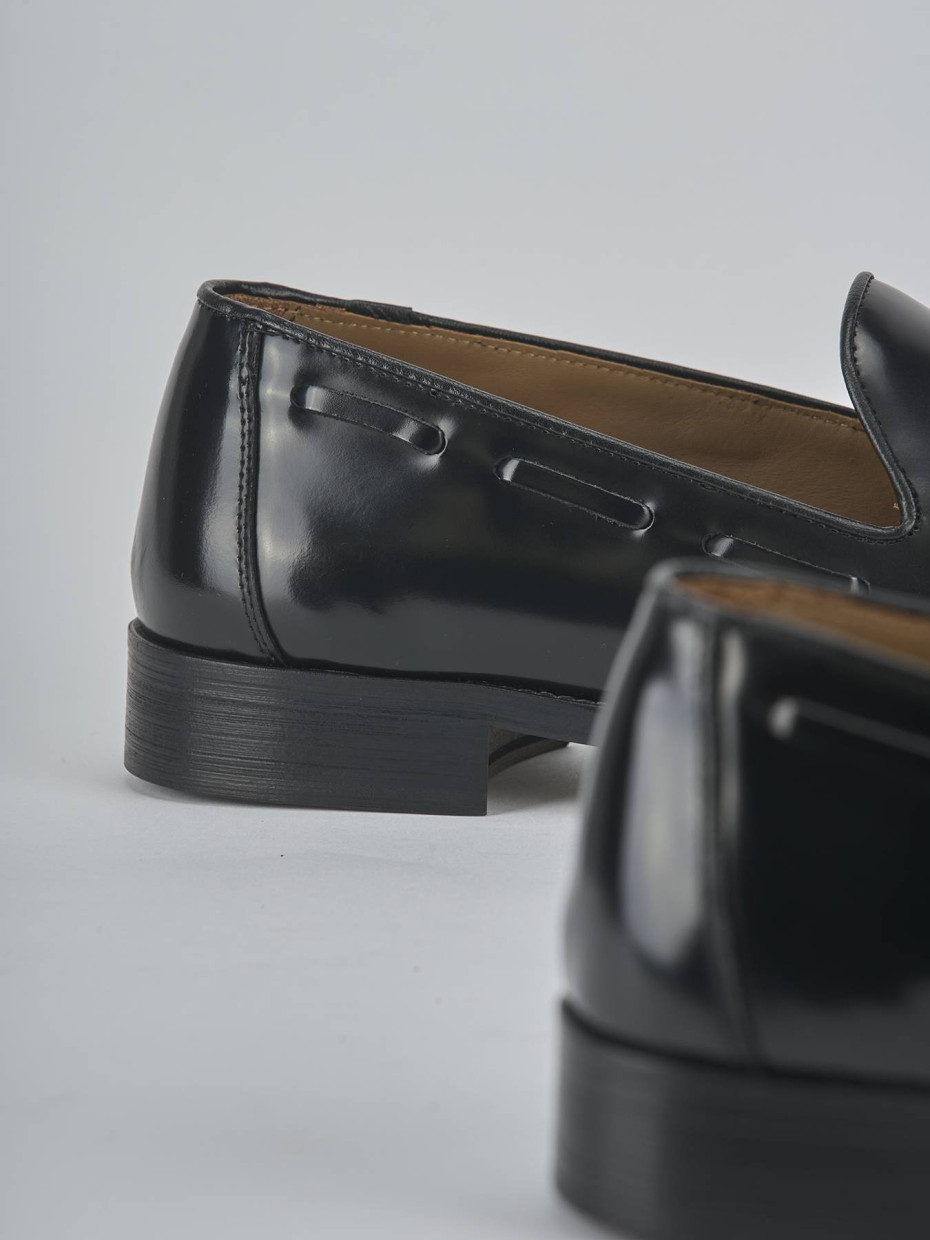 Mocasines negro cuero