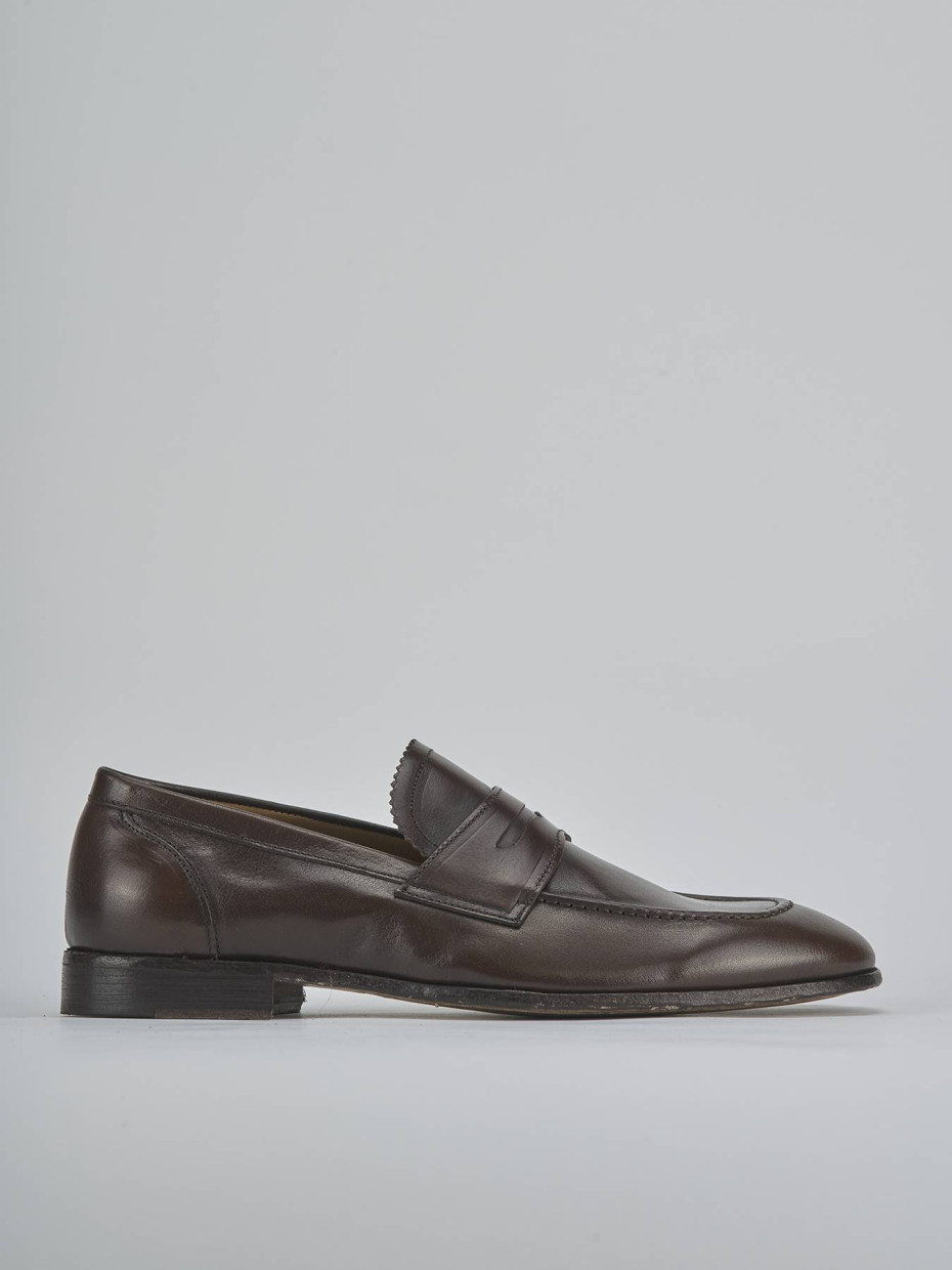 Mocasines marrón oscuro cuero