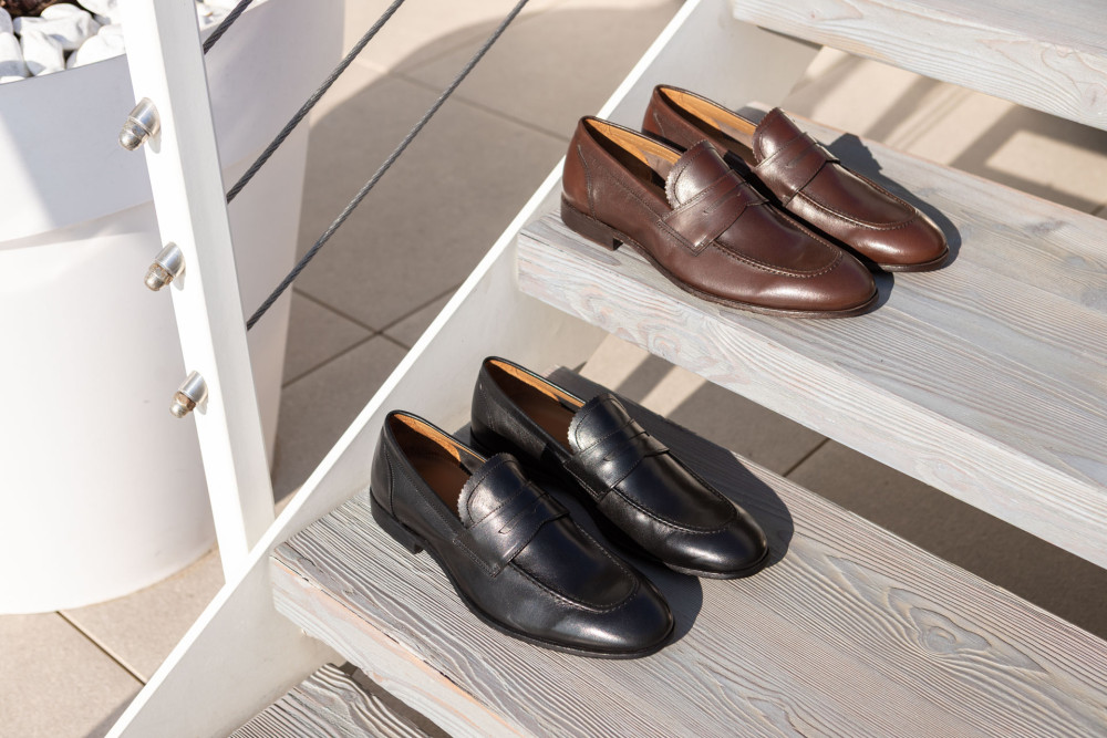Mocasines negro cuero