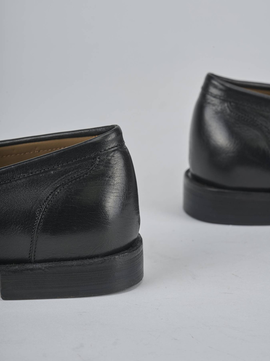 Mocasines negro cuero