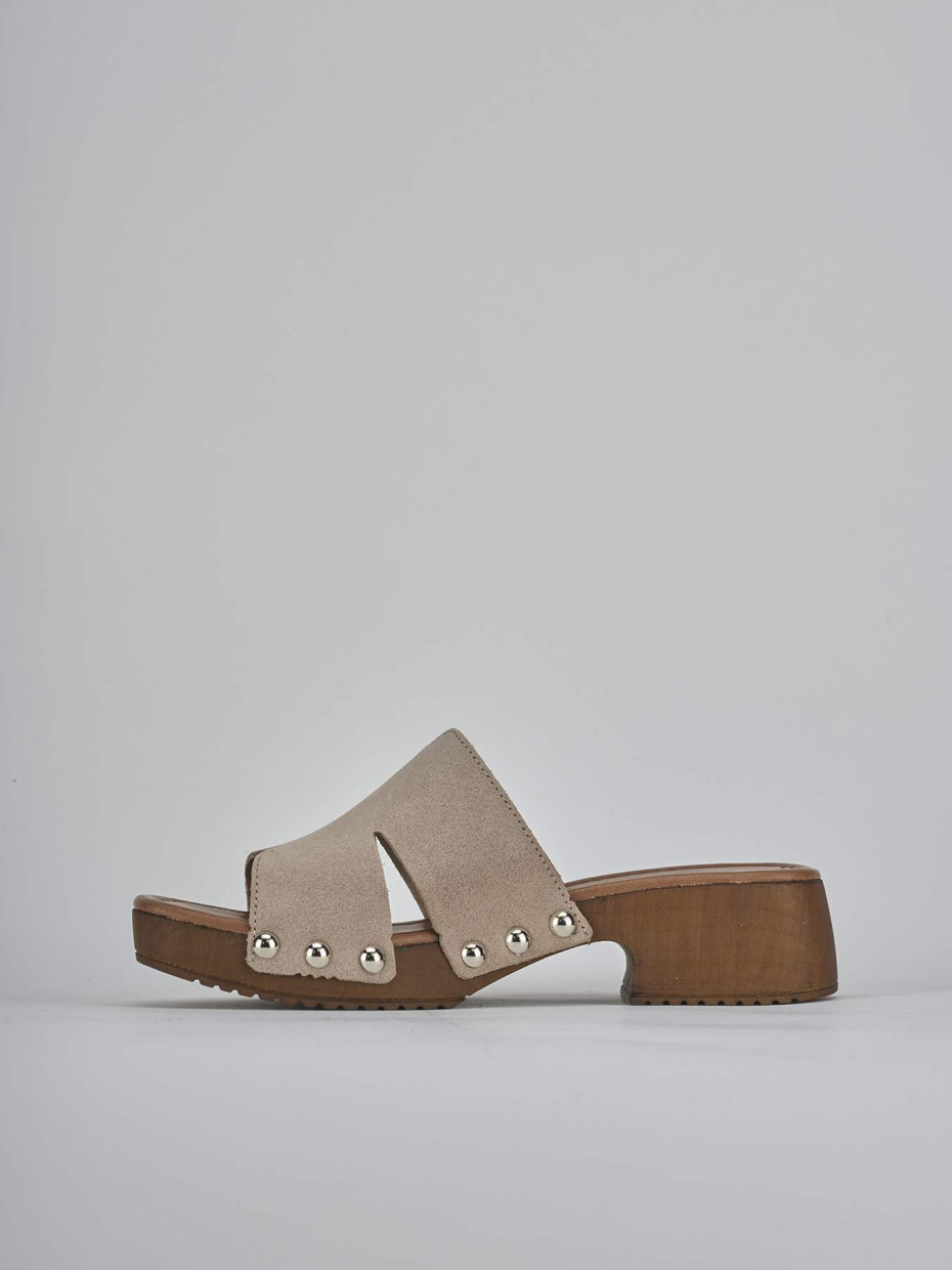 Mules tacón 3 cm beis ante