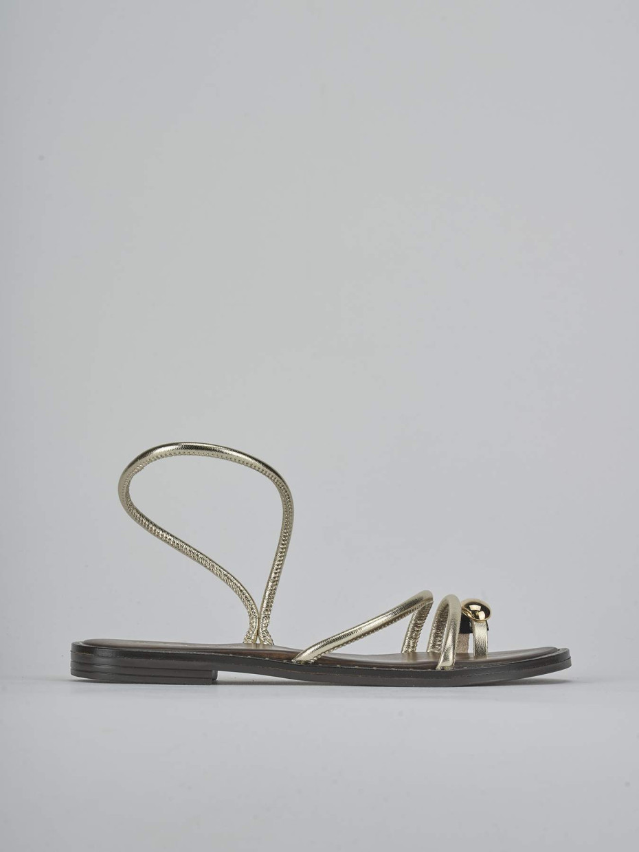 Sandalias de tacón bajo tacón 1 cm oro laminado