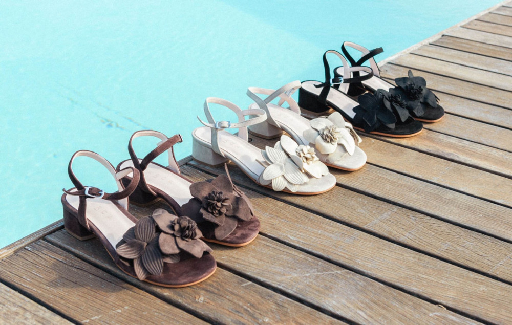 Sandalias de tacón bajo tacón 3 cm marrón oscuro ante