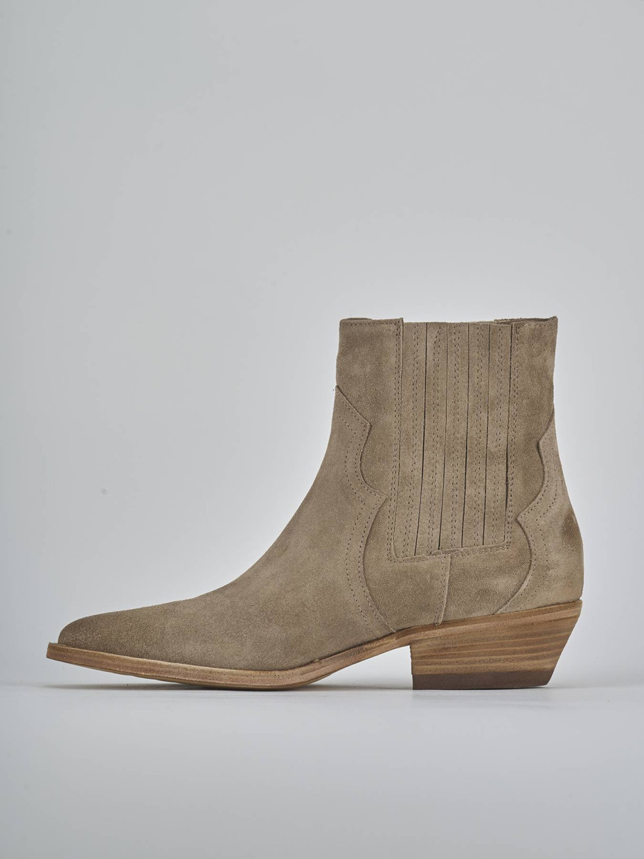 Low heel ankle boots heel 4 cm beige suede