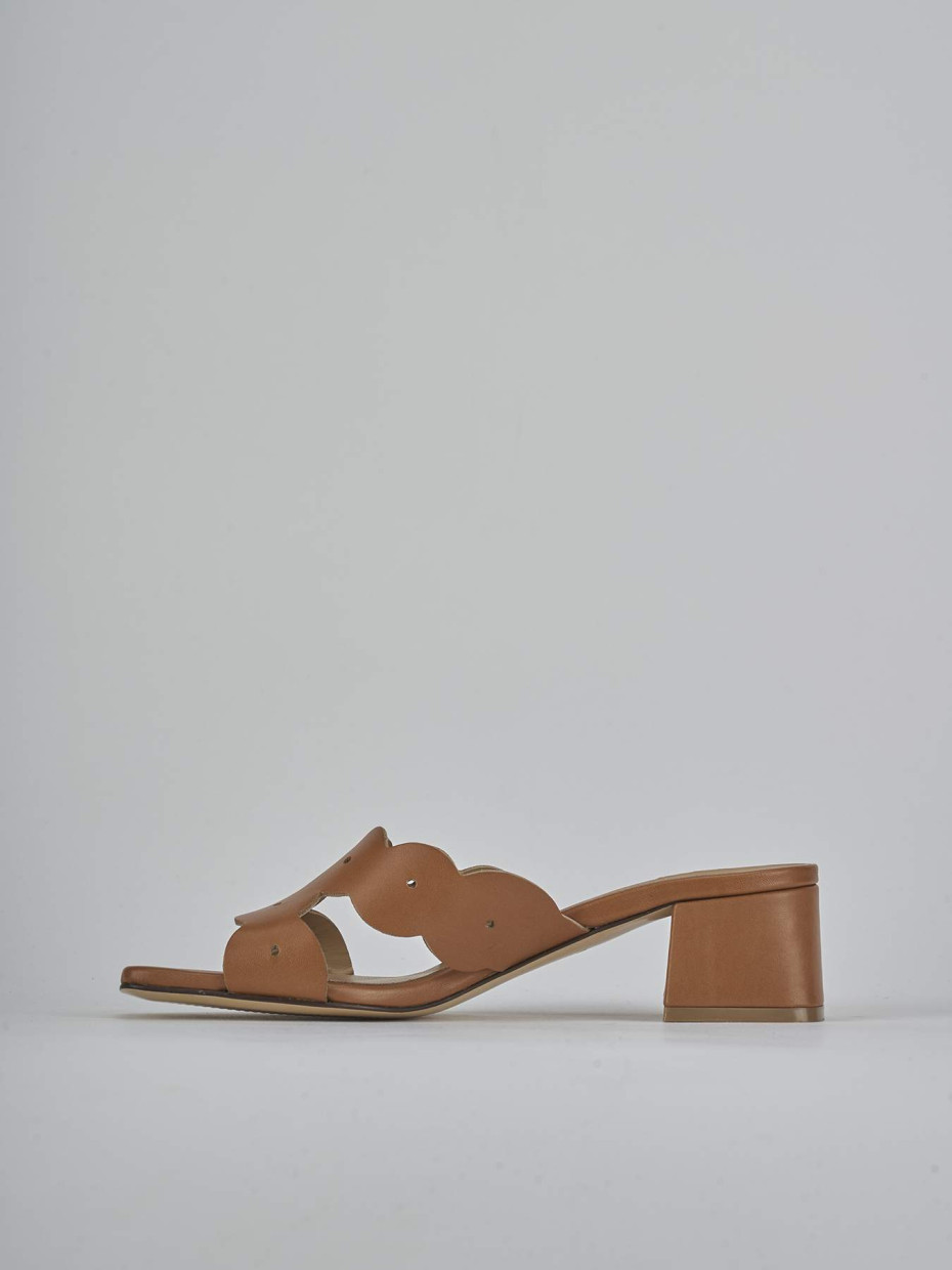 Mules tacón 5 cm marrón cuero