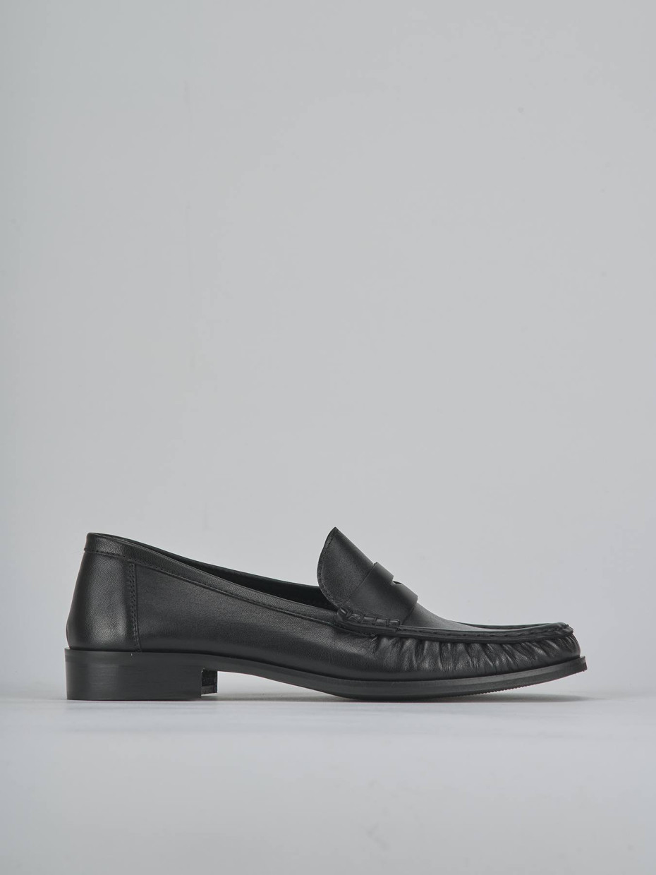 Mocasines tacón 1 cm negro cuero