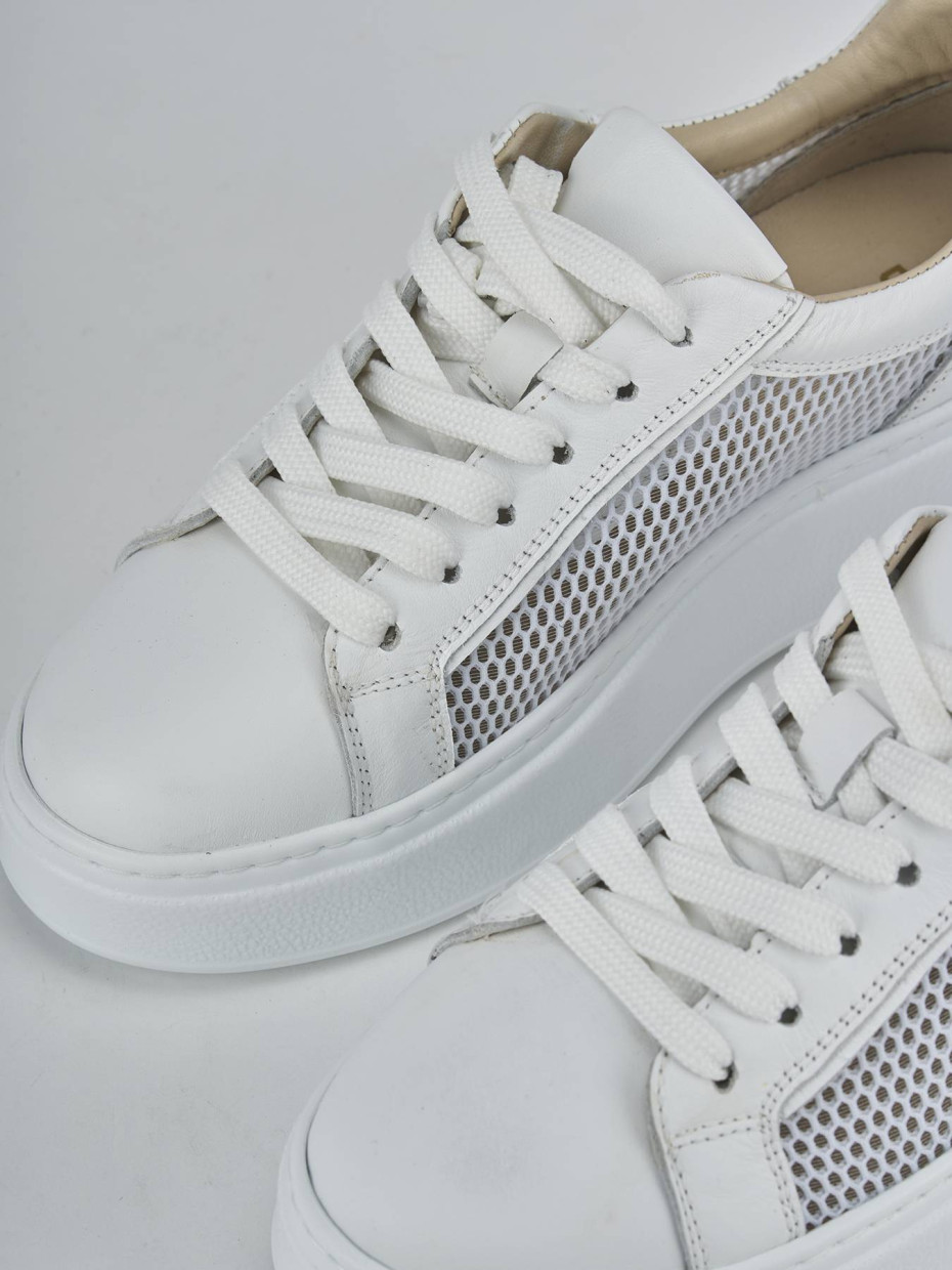 Zapatillas deportivas blanco cuero