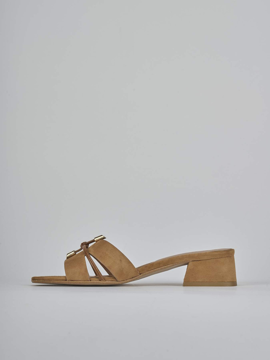 Mules tacón 3 cm marrón ante
