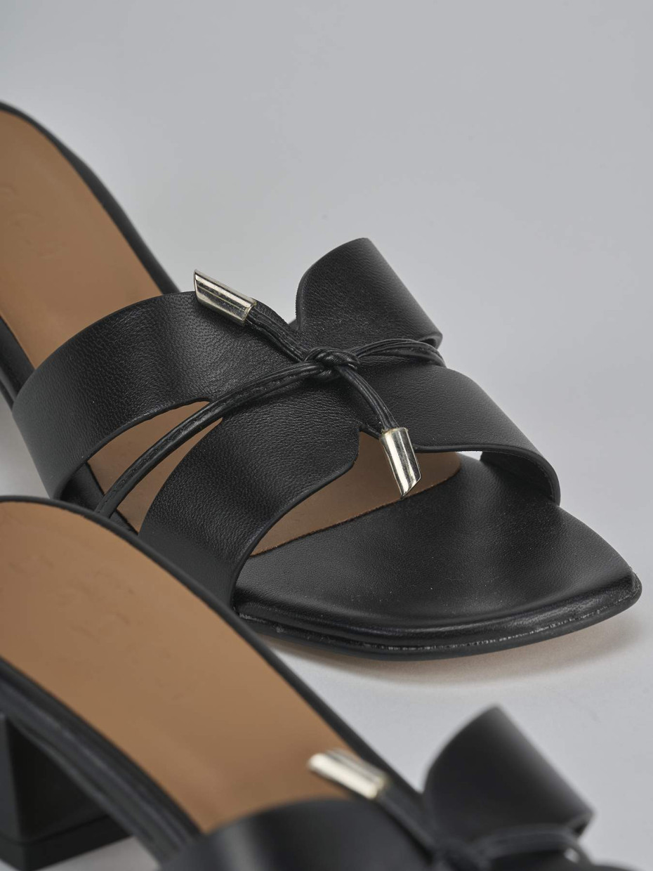 Mules tacón 3 cm negro cuero