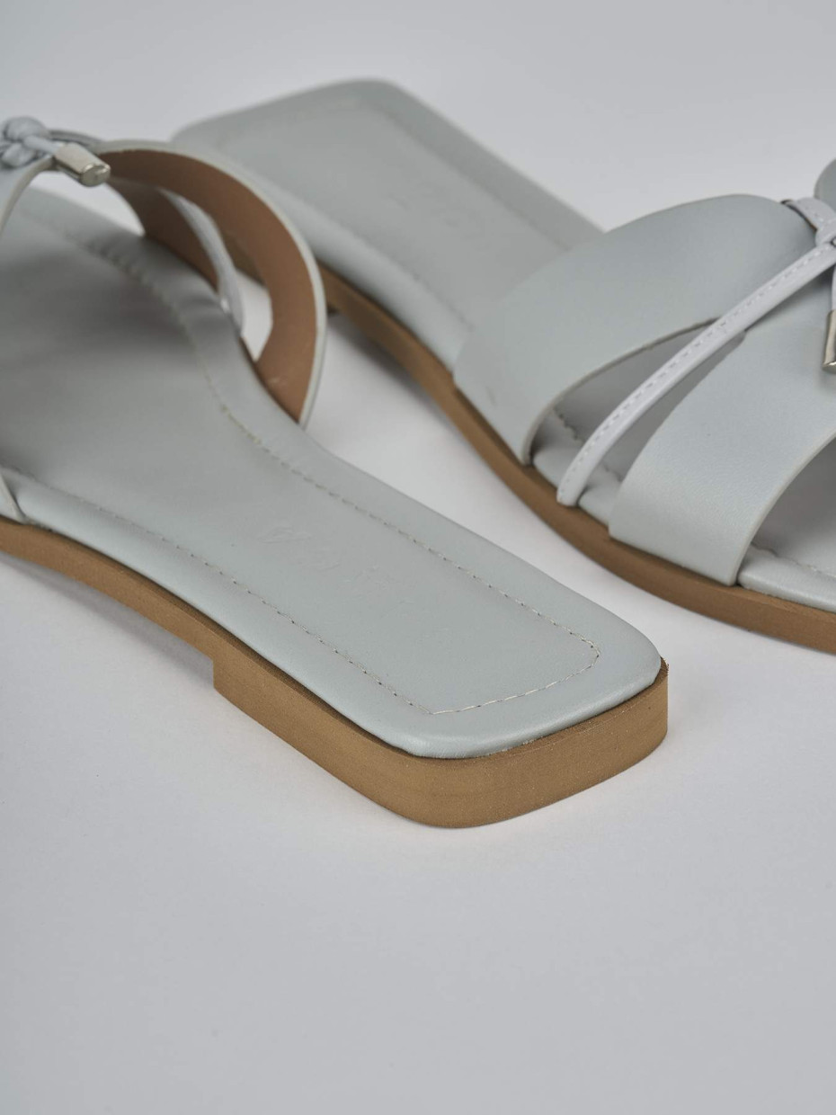 Mules tacón 1 cm gris cuero