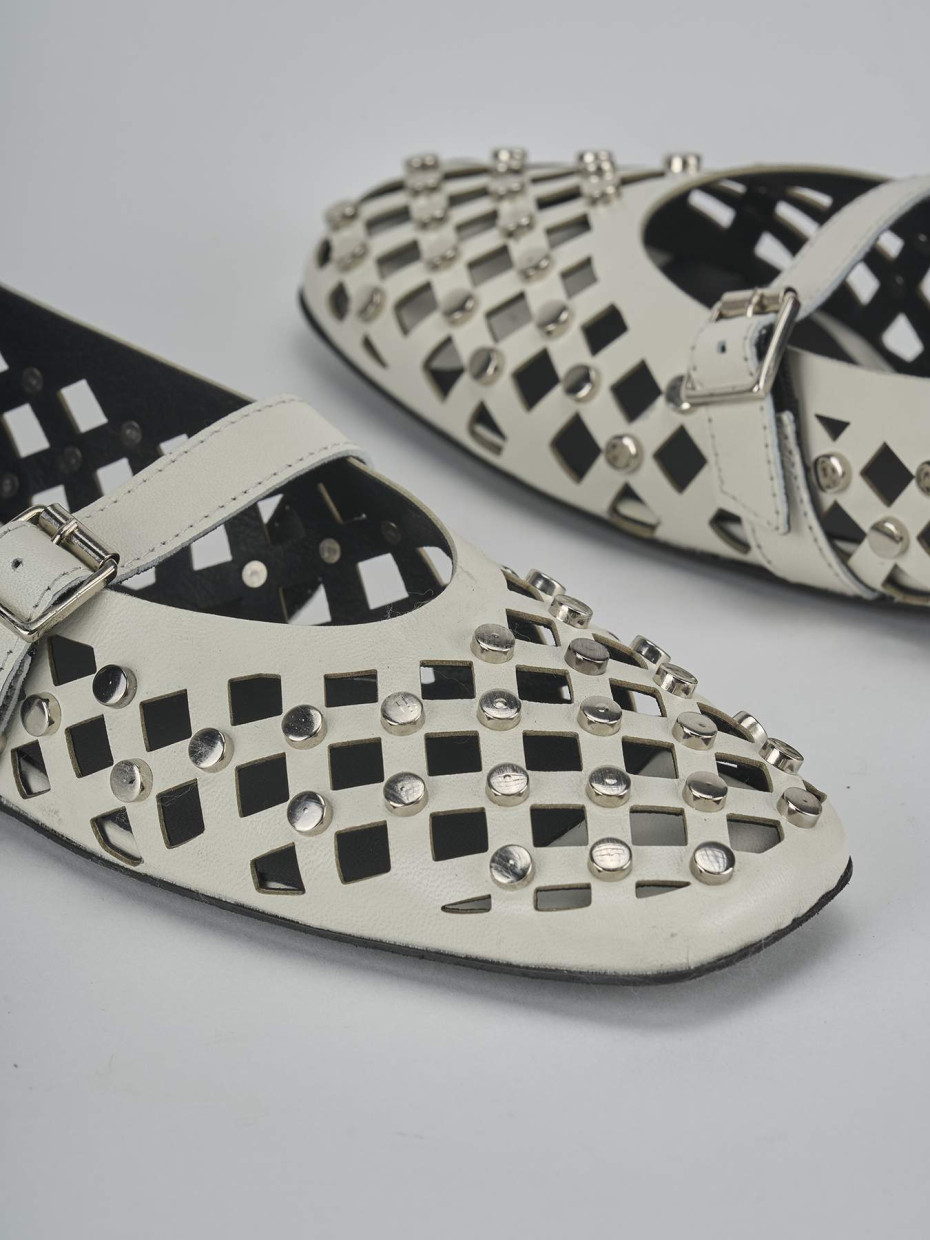 Flat shoes heel 1 cm white leather