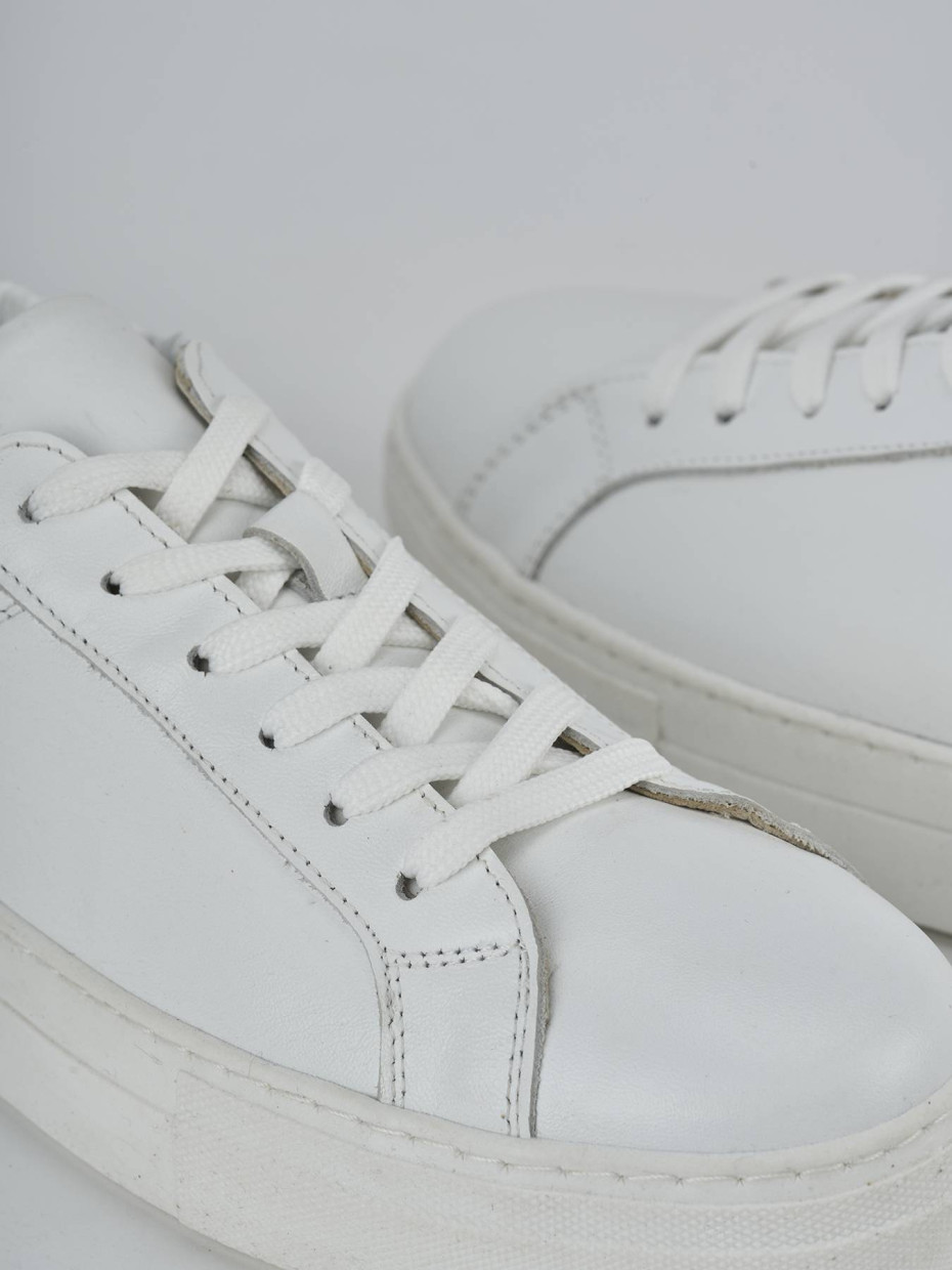 Zapatillas deportivas blanco cuero