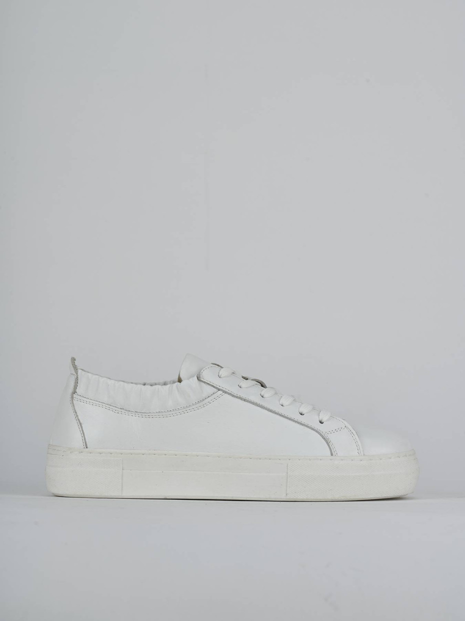Zapatillas deportivas blanco cuero