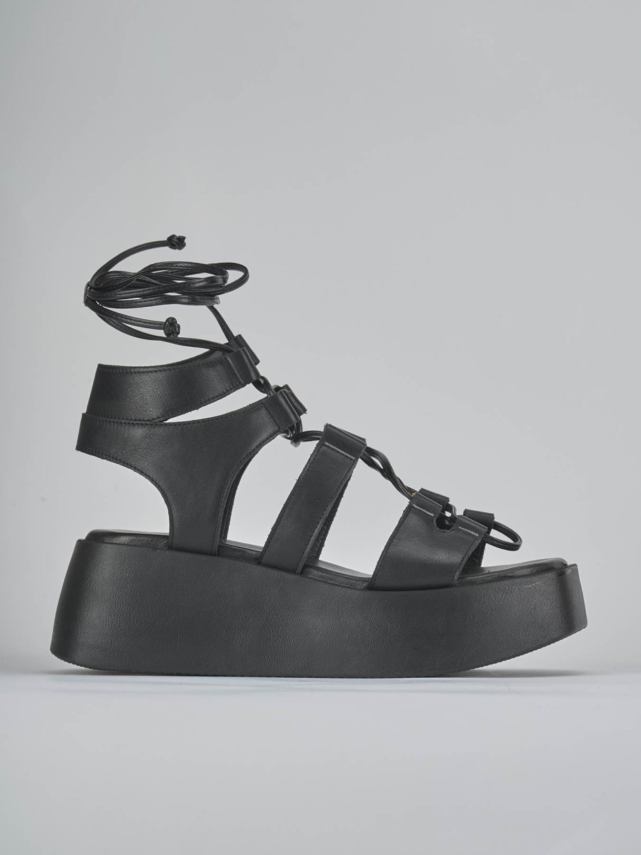 Sandalias de tacón bajo tacón 4 cm negro cuero