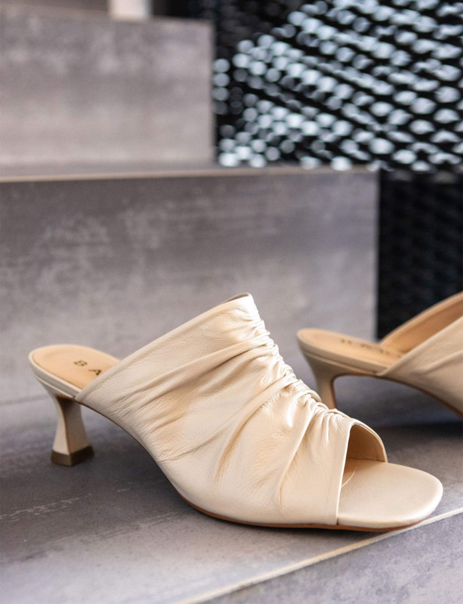 Mules tacón 6 cm blanco cuero