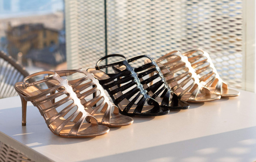 Sandalias de tacón alto tacón 9 cm negro charol