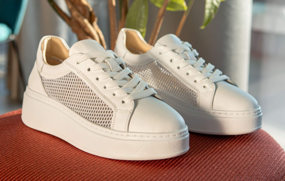 Zapatillas deportivas blanco cuero