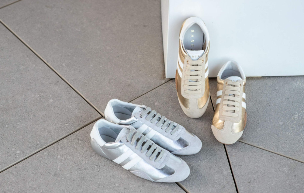 Zapatillas deportivas plata laminado