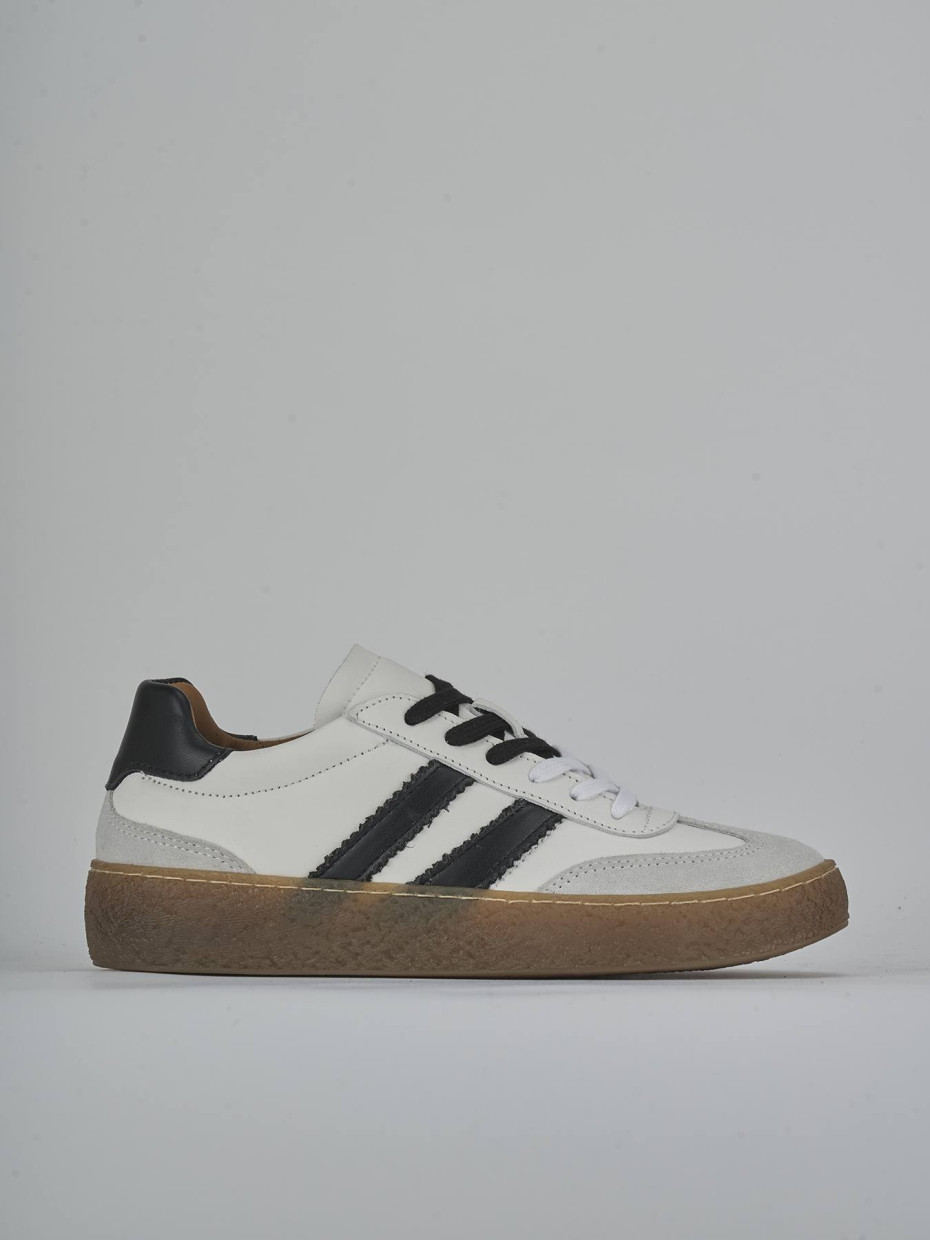 Sneakers white leather