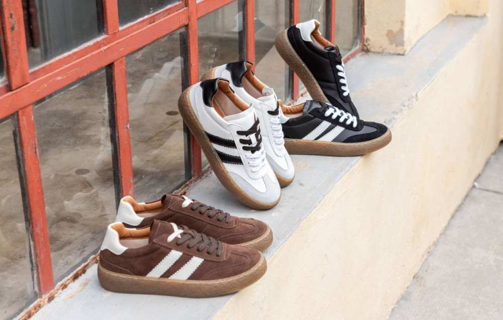 Sneakers dark brown suede