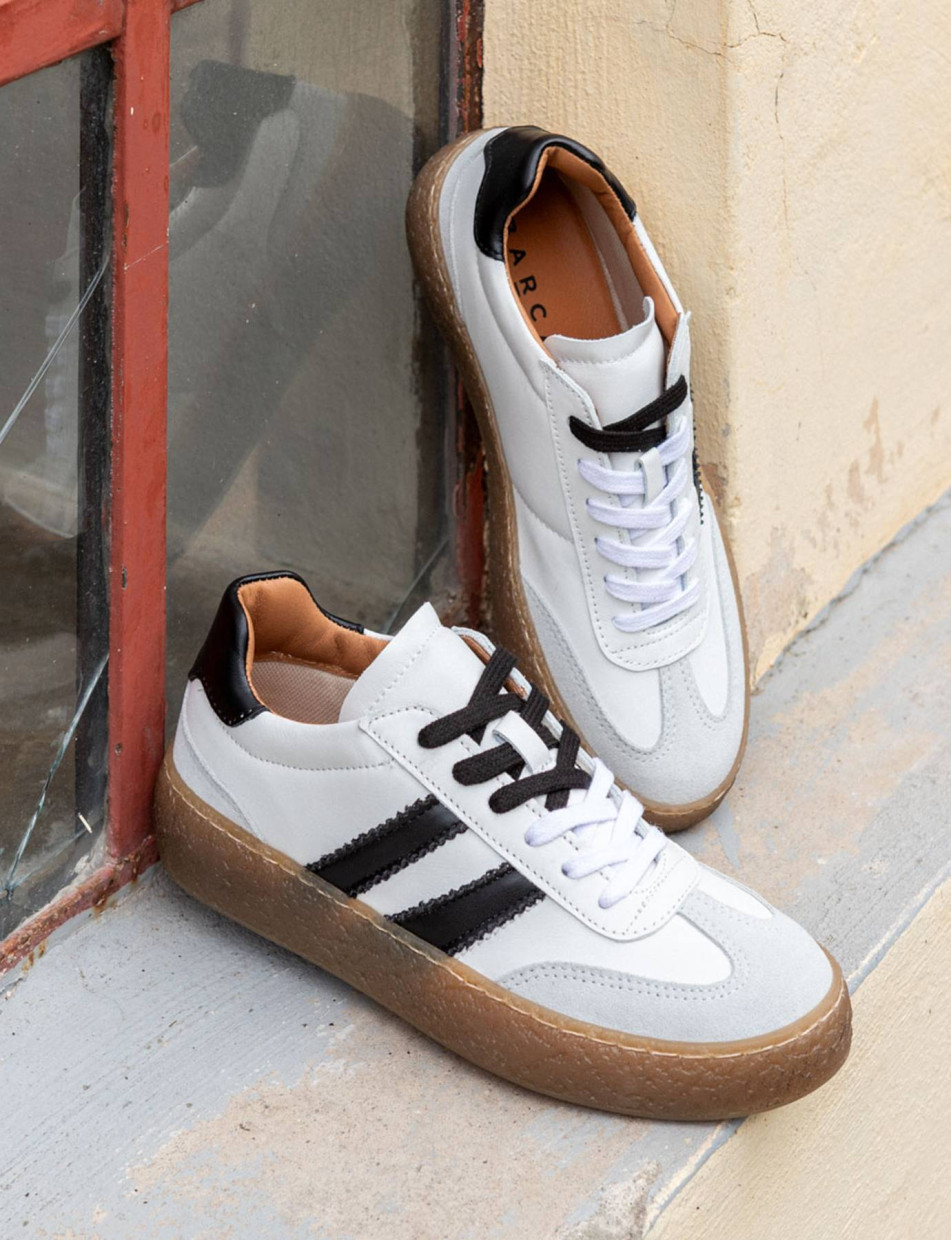 Sneakers white leather