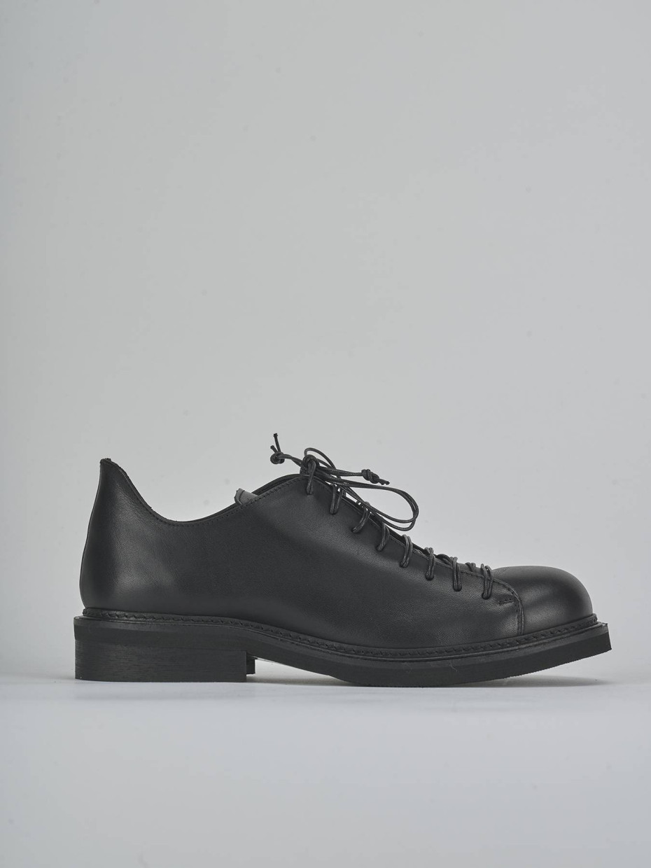 Zapatos de cordones tacón 3 cm negro cuero